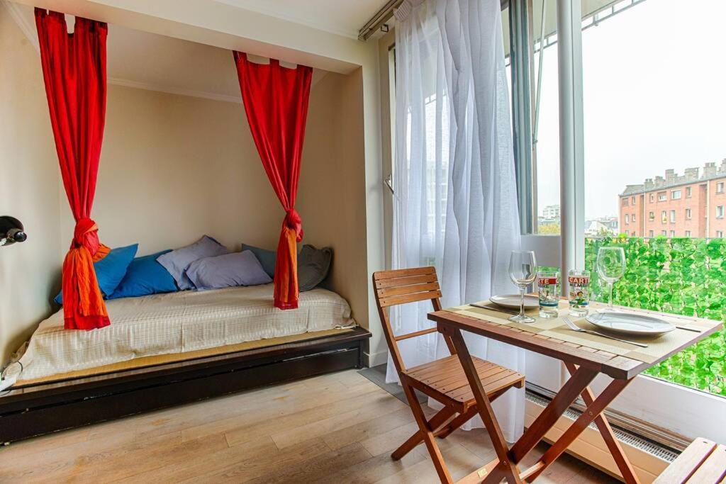 Studio With Balcony Париж Екстер'єр фото
