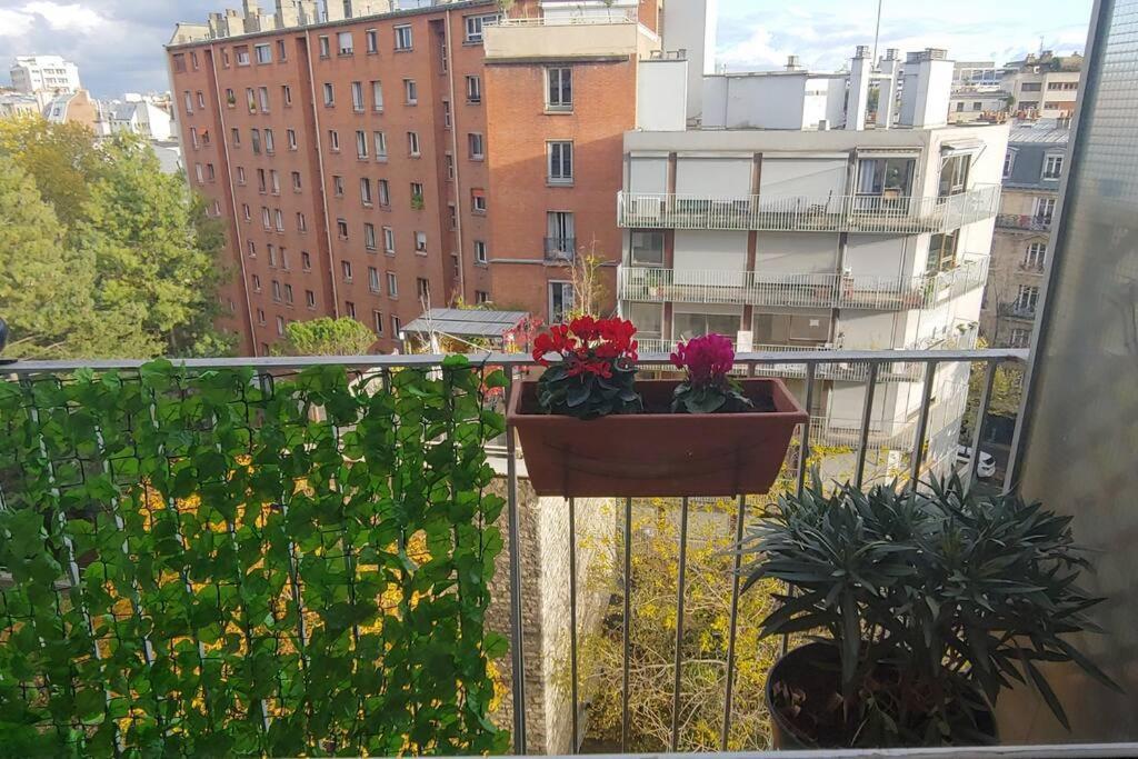 Studio With Balcony Париж Екстер'єр фото